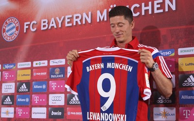 米兰电竞快讯-德保罗这脚传中球落点完美